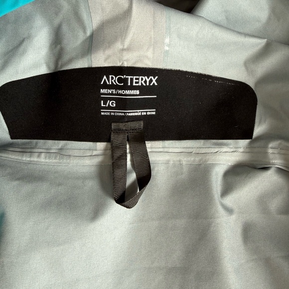 Arc’teryx Alpha SV - Large - Picture 4 of 16